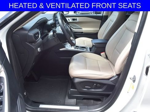 Used 2022 Ford Explorer Limited w/ Limited Technology Package AWD/4WD image 4
