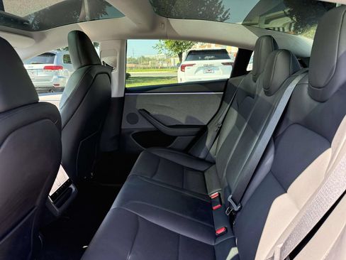 Used 2025 Tesla Model 3 Long Range RWD image 17