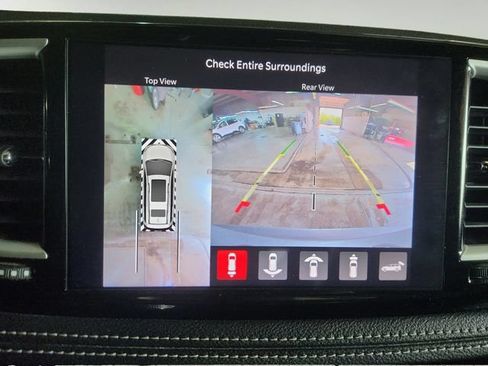 Used 2021 Chrysler Pacifica Touring-L w/ S Appearance Package FWD image 15