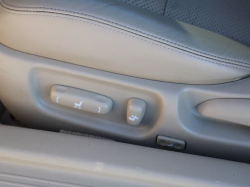 Used 2005 Toyota Solara SLE image 11