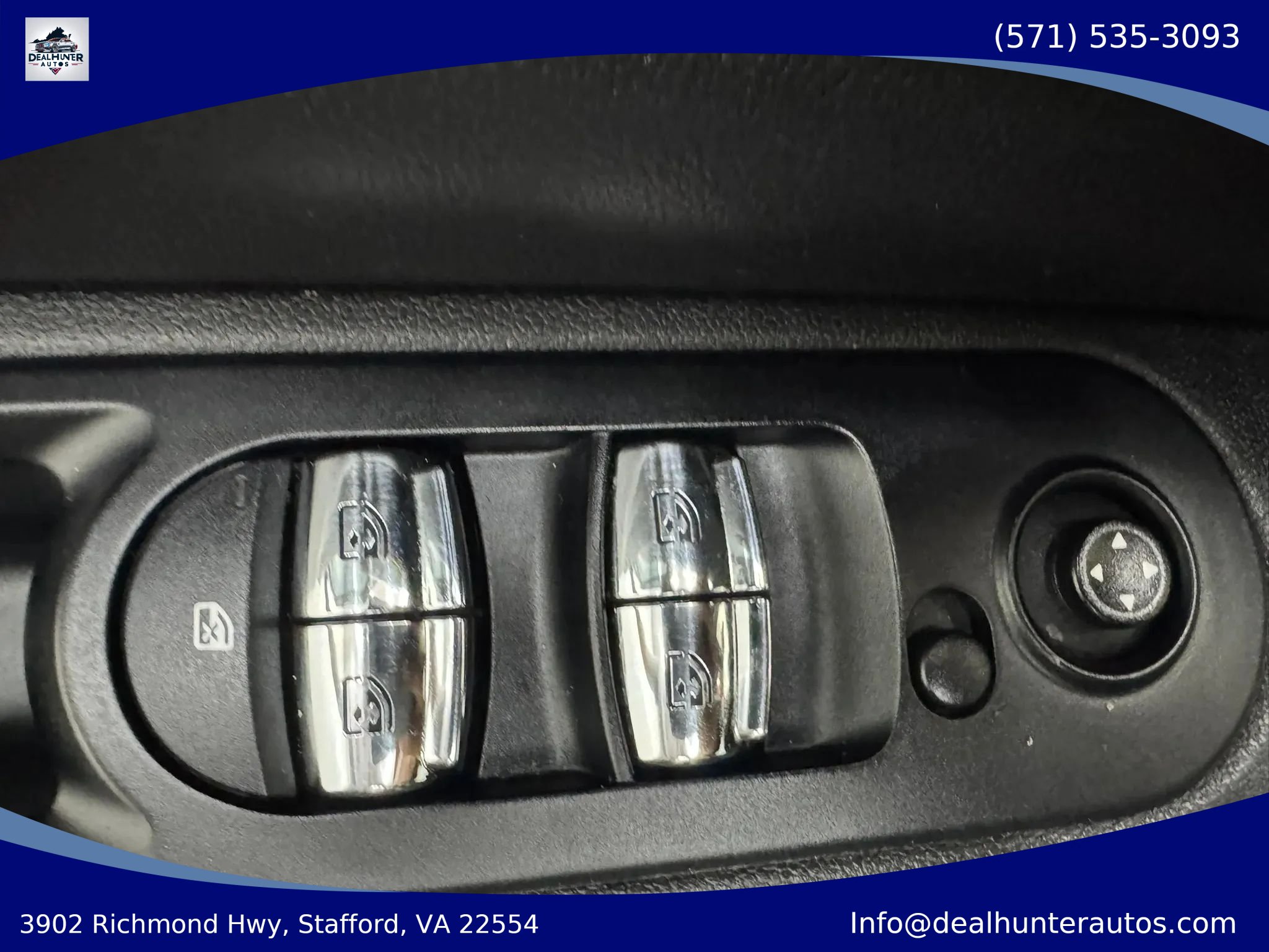 Used 2018 MINI Cooper Clubman FWD image 17