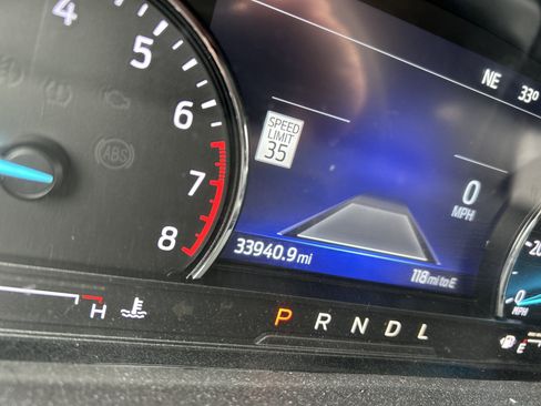 Used 2022 Ford Explorer XLT w/ Equipment Group 202A image 21