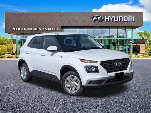 New 2026 Hyundai Venue SE image 2