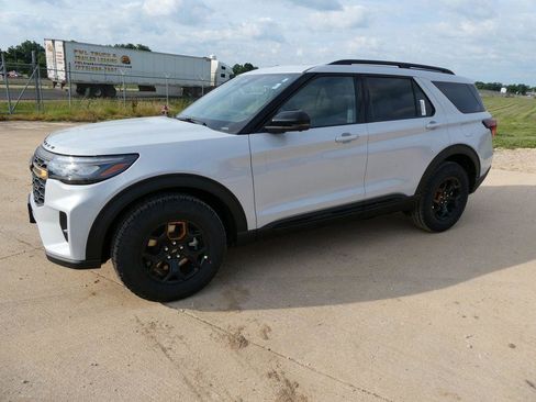 New 2026 Ford Explorer Tremor AWD/4WD image 8