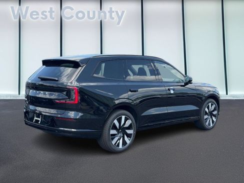 New 2026 Volvo EX90 Plus AWD/4WD image 3