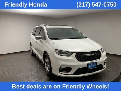 Used 2022 Chrysler Pacifica Limited