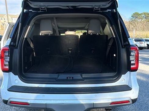 Certified 2023 Ford Expedition Limited image 18