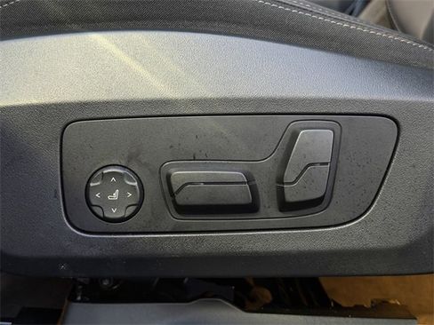 Used 2024 BMW X2 xDrive28i w/ Premium Package image 34