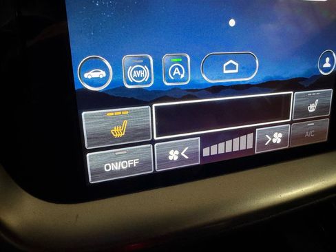 Used 2022 Subaru Outback Premium image 14