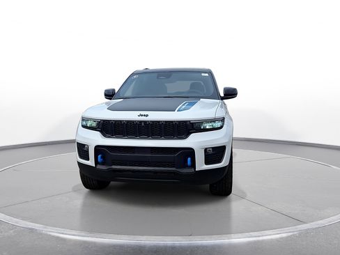 New 2024 Jeep Grand Cherokee Trailhawk AWD/4WD image 3