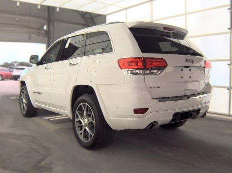 Used 2019 Jeep Grand Cherokee Overland AWD/4WD image 5
