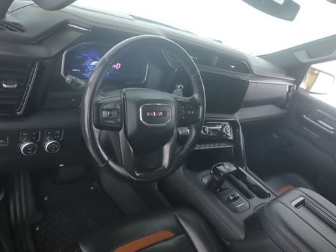 Used 2022 GMC Sierra 1500 AT4 w/ AT4 Preferred Package AWD/4WD image 17