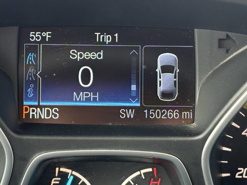 Used 2016 Ford Escape SE w/ Equipment Group 201A AWD/4WD image 1