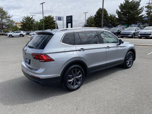 Certified 2023 Volkswagen Tiguan SE w/ Panoramic Sunroof Package FWD image 54