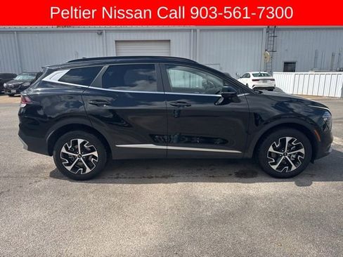 Used 2025 Kia Sportage EX w/ Premium Package AWD/4WD image 2