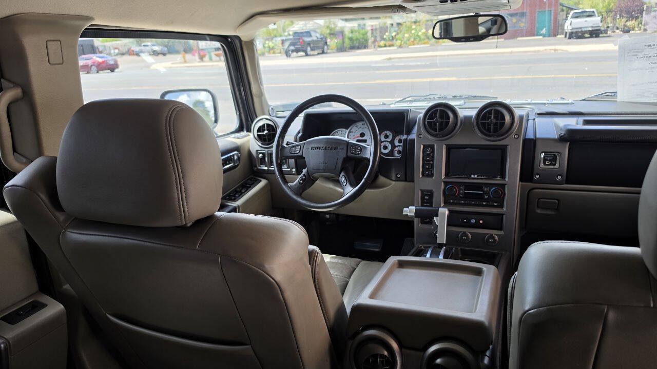 Used 2003 HUMMER H2 w/ Preferred Equipment Group AWD/4WD image 9