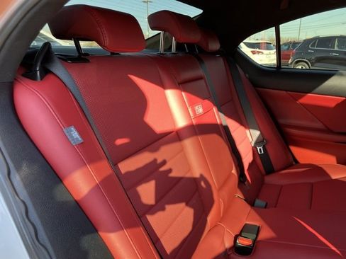 Used 2022 Lexus IS 350 F Sport image 11
