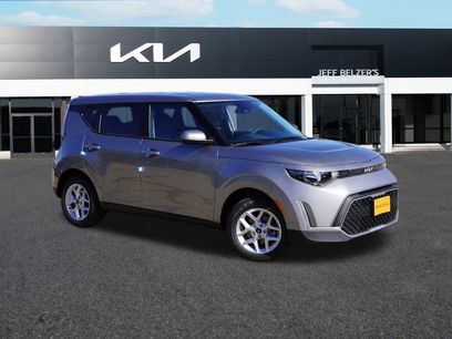New 2025 Kia Soul LX