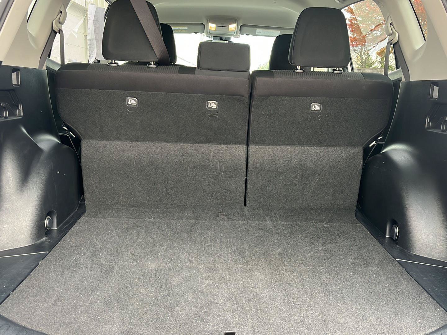Used 2017 Toyota RAV4 LE FWD image 19