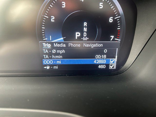 Used 2022 Volvo S60 B5 Momentum w/ Climate Package FWD image 22