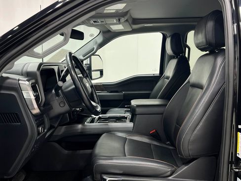 Used 2023 Ford F450 Lariat w/ Lariat Ultimate Package image 13