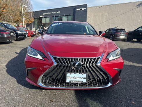 Used 2024 Lexus ES 350 w/ Accessory Package (Z1) image 2