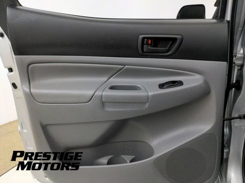Used 2013 Toyota Tacoma 4x4 Double Cab w/ SR5 Pkg image 23
