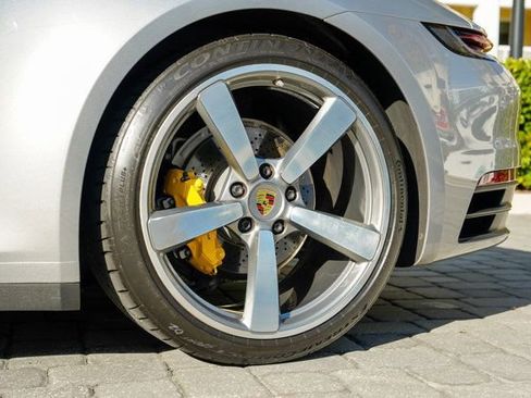 Used 2021 Porsche 911 Carrera image 42