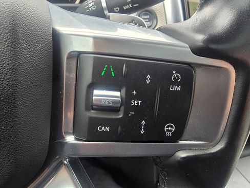 Used 2023 Land Rover Discovery S R-Dynamic AWD/4WD image 21