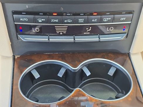 Used 2015 Mercedes-Benz E 400 Coupe image 27