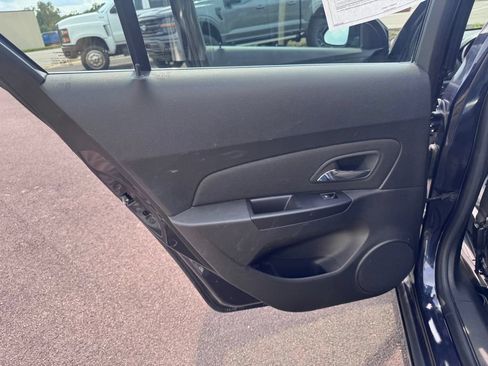 Used 2014 Chevrolet Cruze LT FWD image 24