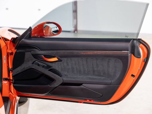 Used 2016 Porsche 911 GT3 RS image 29