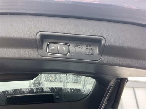 Used 2021 Ford Explorer Platinum w/ Equipment Group 601A image 13