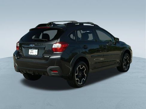 Used 2016 Subaru Crosstrek 2.0i Premium AWD/4WD image 9