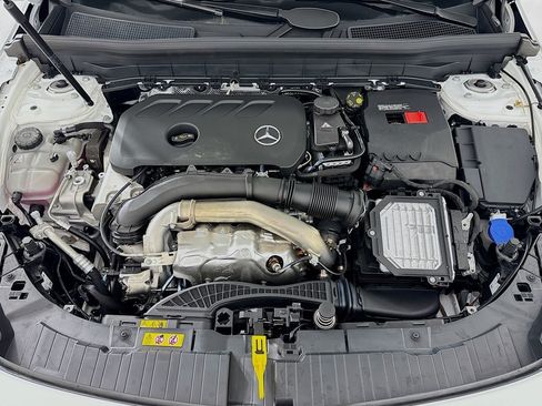 New 2026 Mercedes-Benz GLB 250 image 11