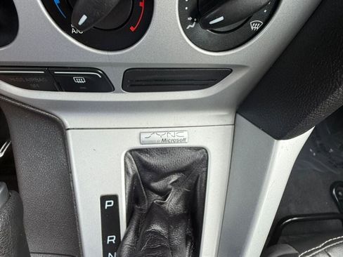 Used 2014 Ford Focus SE w/ Equipment Group 201A image 32