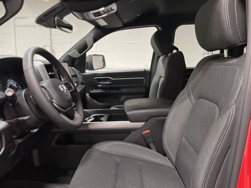 Used 2025 RAM 1500 Big Horn AWD/4WD image 9