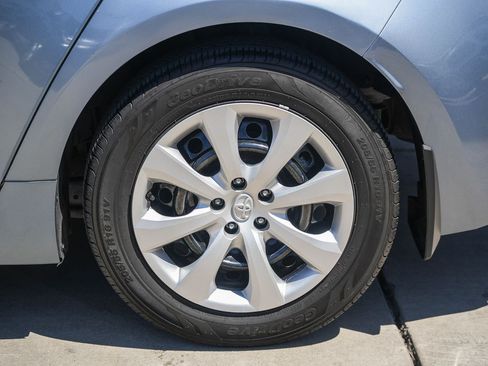 Certified 2021 Toyota Corolla LE FWD image 10