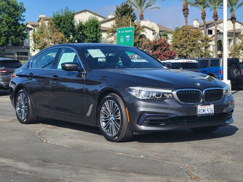 Used 2019 BMW 530e w/ Convenience Package RWD image 1