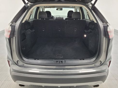 Used 2019 Ford Edge Titanium w/ Equipment Group 301A FWD image 29