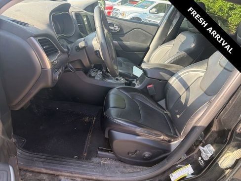 Used 2022 Jeep Cherokee Latitude Lux AWD/4WD image 8