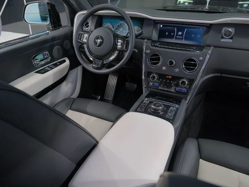 Used 2023 Rolls-Royce Cullinan AWD/4WD image 58