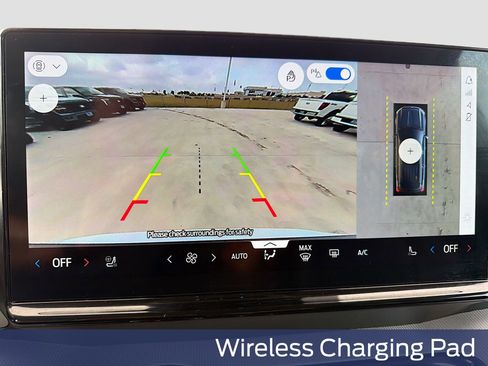 Used 2025 Ford Expedition Active image 19