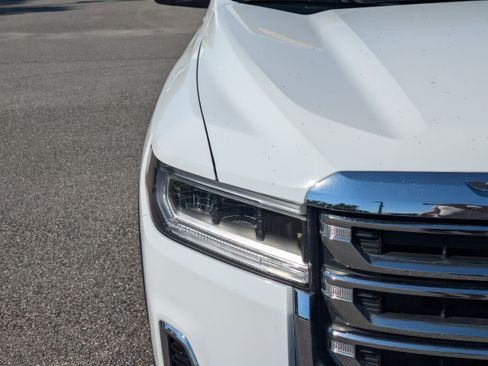 Used 2023 GMC Acadia SLT image 10