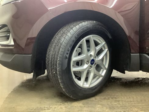 Used 2022 Ford Edge SEL w/ Convenience Package AWD/4WD image 24