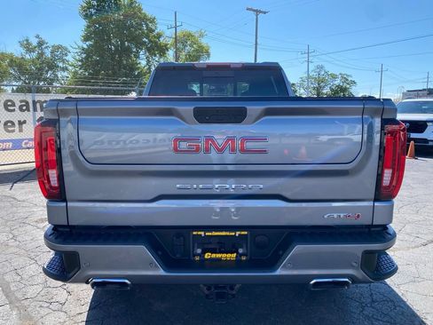 Used 2022 GMC Sierra 1500 AT4 w/ AT4 Premium Package AWD/4WD image 3