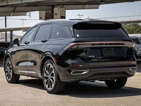 Used 2024 Lincoln Nautilus Reserve image 5