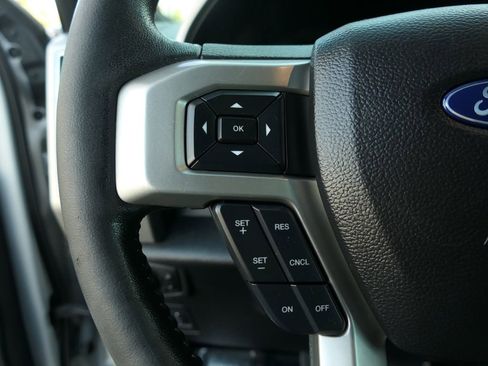 Used 2019 Ford F150 Lariat image 17