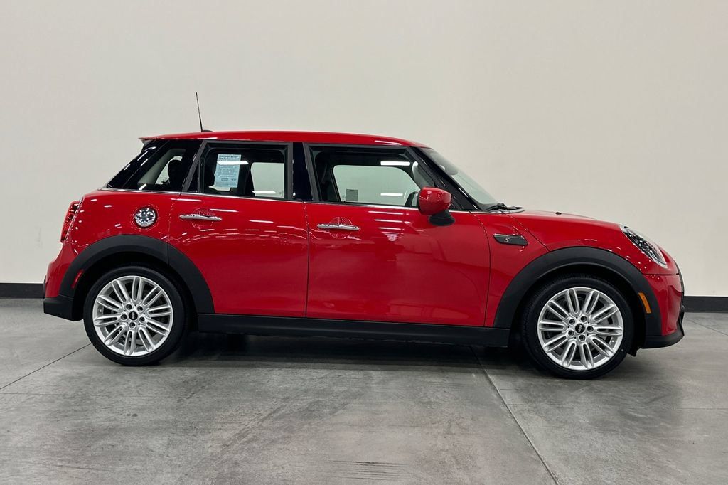 Used 2024 MINI Cooper S FWD image 3