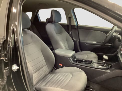 Used 2025 Kia K4 EX FWD image 20